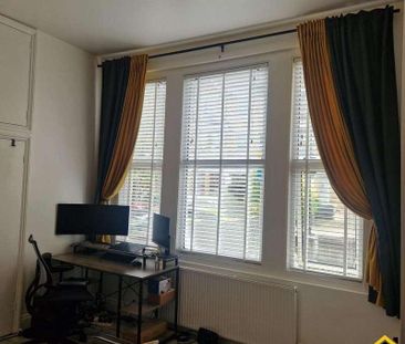 Brixton, London, Hill, SW2 - Photo 5