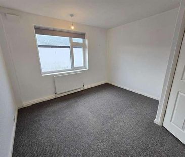 Hoxton Road, Scarborough, YO12 - Photo 2