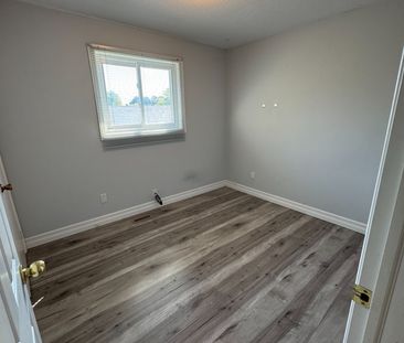 For Lease - 78 Marchbank Crescent, Brampton, Ontario - Photo 5