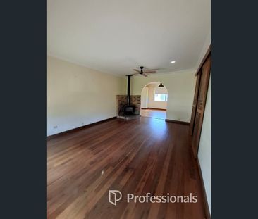 FANTASTIC LOCATION - CLOSE TO BEACH, PARKS, SCHOOLS & SHOPS - Photo 1