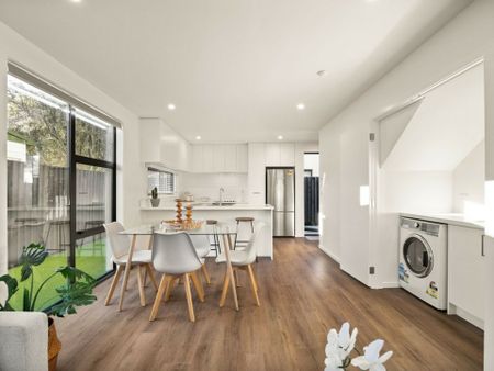 Smart, Stylish & Minutes from the Shore - Photo 4