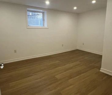 138 ARMITAGE DRIVE - Photo 6