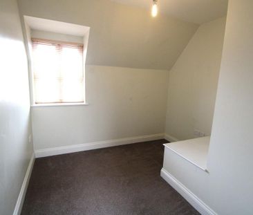 2 bedroom maisonette to rent - Photo 5
