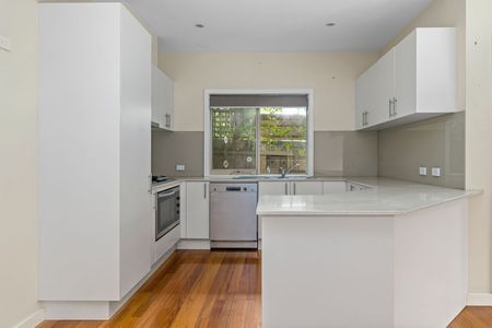 3/55 Paxton Street, South Kingsville, VIC 3015 - Photo 2