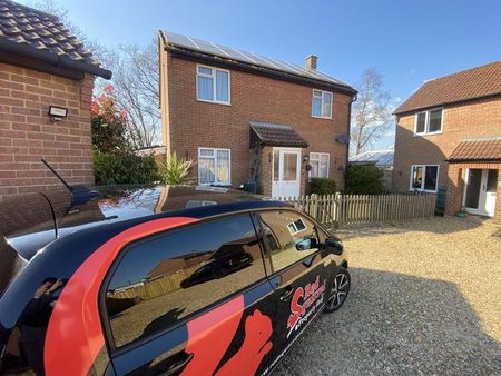 1 bedroom detached house to rent - Photo 2