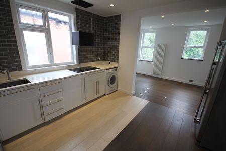 Temple Road, London, NW2 - Photo 4