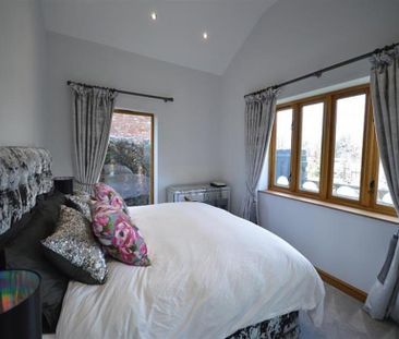 2 Bedroom Detached To Let - Photo 3