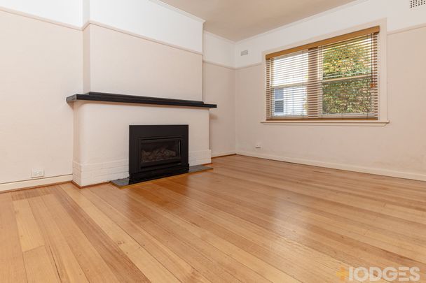 Gorgeous Ground Floor Apartment - Photo 1