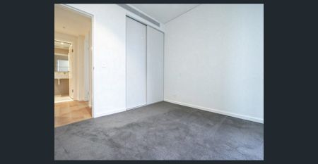 Two Bedroom Luxury Apartment For Lease - Photo 2