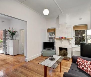 Tucked Just Off Chapel Street With A Fantastic Alfresco Space - Photo 2