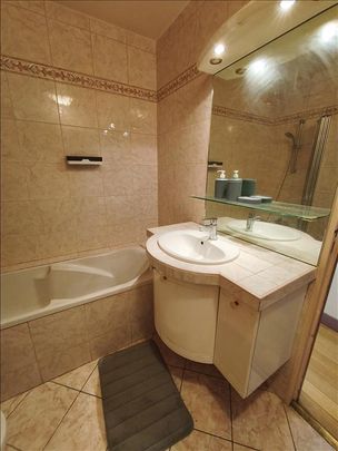 2 pièces - Meublé - 48,17 m² - 6ème étage - Colocation non autorisée - Photo 1