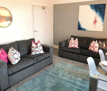 1 bedroom in a house share to rent - Photo 3