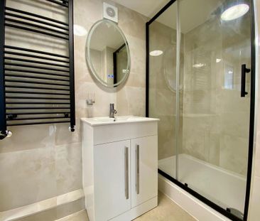 9 bedroom detached house to rent - Photo 3