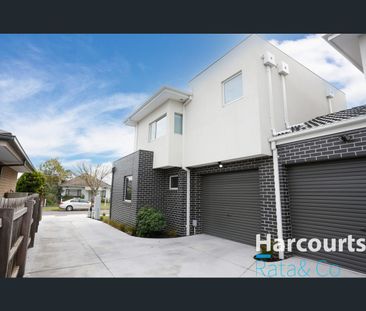 1/10 Marcia Street, Thomastown, Vic 3074 - Photo 5