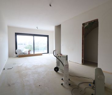 Nieuwbouw appartement met 2 zeer grote slaapkamers én terras. - Photo 2