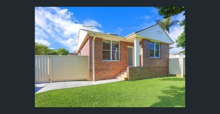 Newly painted Charming Family Home - Photo 2