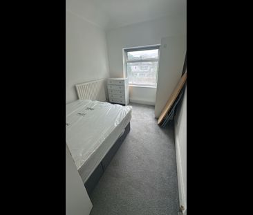 Room in a Shared House, Hendale Avenue, NW4 - Photo 2