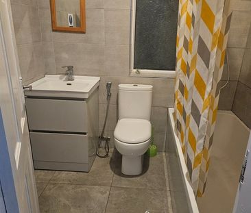 Room in a Shared House, Hatfield Road, B19 - Photo 2
