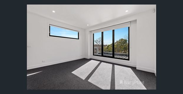 Exceptional Quality with Ultra Contemporary Living - Photo 1