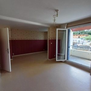 Location Appartement à LA MURE - Photo 3