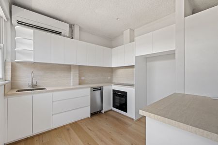 Moments From The Beach - Photo 5