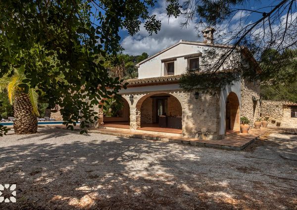 Rent villa FANTAXAT