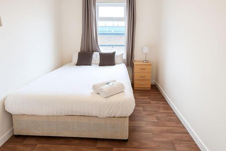 2 bedroom flat to rent - Photo 4