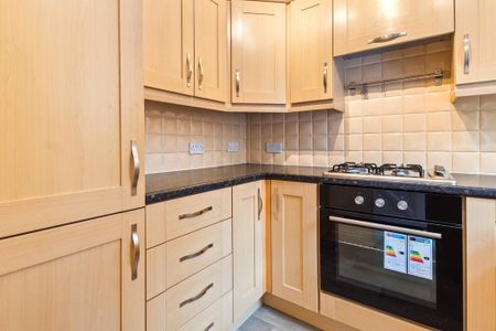 3 bedroom end of terrace house to rent - Photo 5