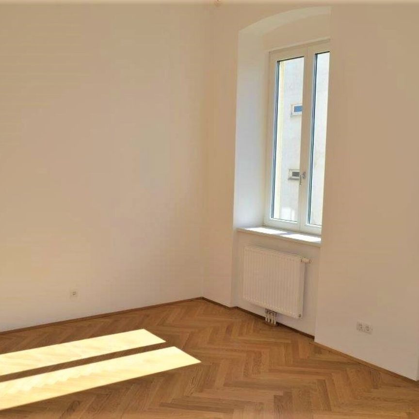 LAZARETTGASSE – NADLERGASSE, AKH-Nähe, sonnige 68 m2 Altbau, 2 Zimmer, Wohnküche, Wannenbad, Parketten, SAT/TV, 2. Liftstock - Foto 1