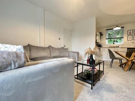 2 bedroom apartment to rent - Photo 4