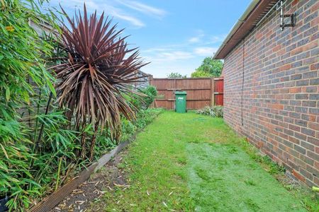 2 bedroom bungalow to rent - Photo 4