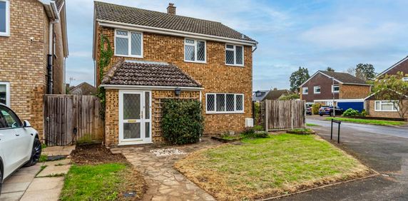 3 bedroom detached house to rent - Photo 2