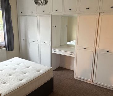 Room in a Shared House, Great Cambridge Road, N18 - Photo 3