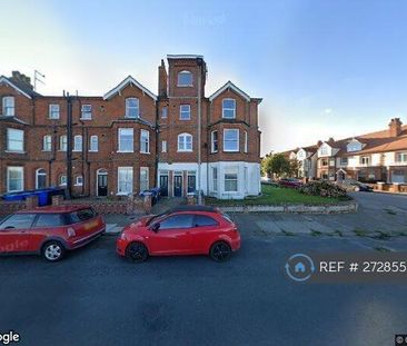 3 bedroom flat to rent - Photo 1