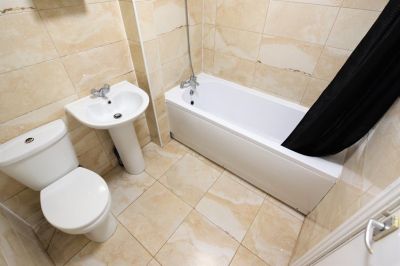 1 bedroom Flat in Lea Farm Drive, Leeds - Photo 4