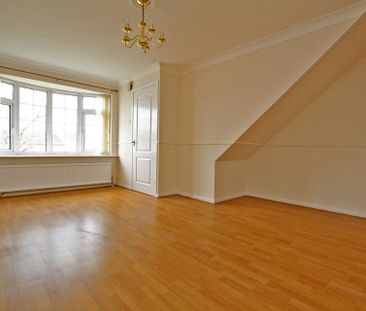 2 bedroom Town house to rent - Photo 5