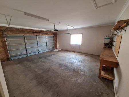 Home For Rent - Photo 5