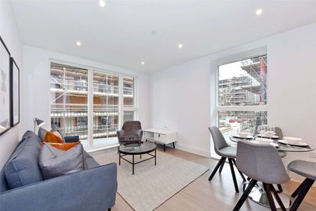 A modern and furnished one bedroom apartment in the Horlicks Quarter by Berkeley Homes development in Slough. - Photo 5