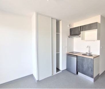 Location Appartement 1 pièce 18m² NIMES 30000 - Photo 1