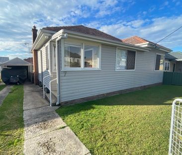 7 Kyneton Street, Belmont NSW 2280 - Photo 5