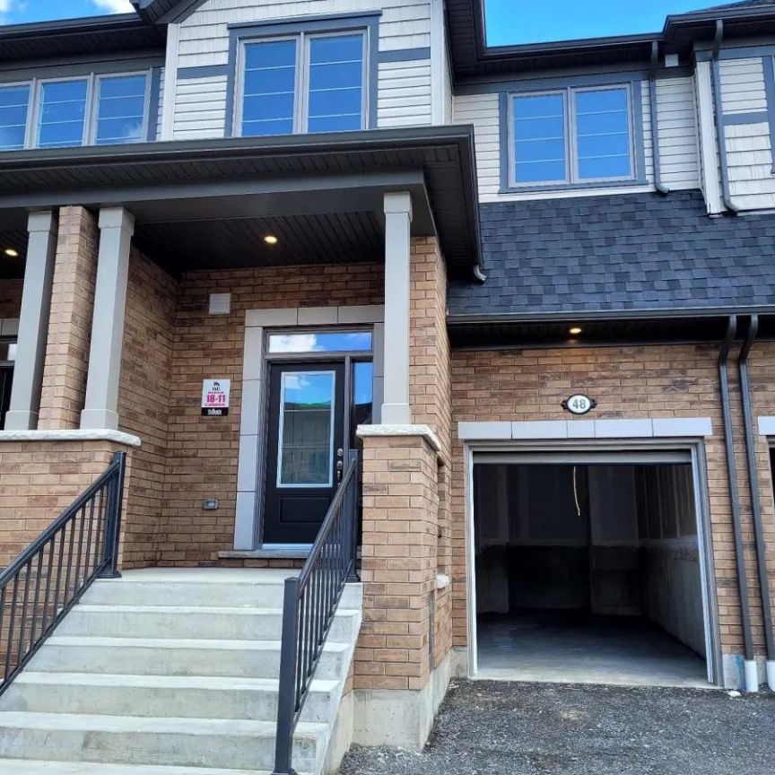 48 BAYARDO DRIVE - Photo 1