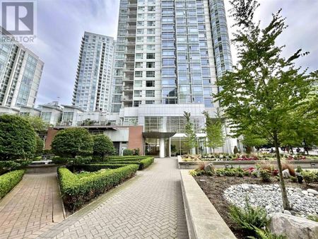 3105 198 AQUARIUS MEWS, Vancouver, British Columbia - Photo 3