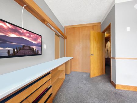 Welcome to apartment 209 at Sharella Living in Thorndon. - Photo 2