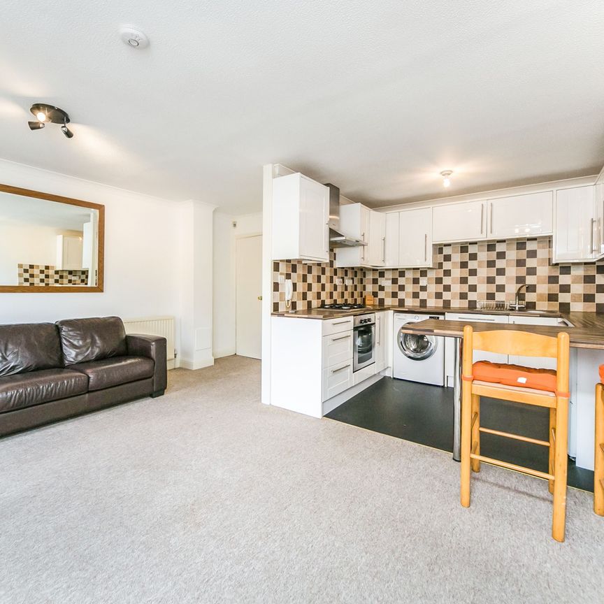 1 bedroom apartment to rent - Photo 1