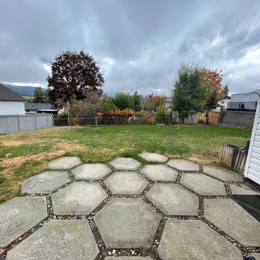 3 Bed Black Mountain - Photo 1