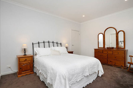 28 Snowsill Circuit, Point Cook VIC - Photo 3