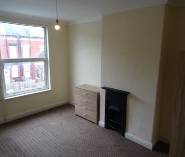 Hudson Grove, Harehills, LS9 6EN - Photo 1