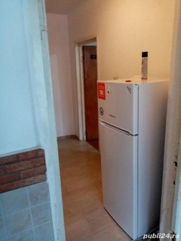 Piata sudului etaj 3 din 4 decomandat - Fotografie 4