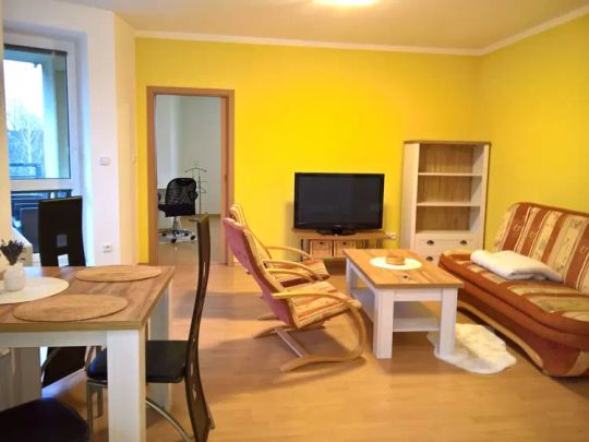 Vybavený byt 2+kk s balkonem, parkovací stání, Na Vyhlídce, Frýdek - Fotografie 1