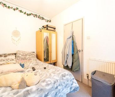 3 bedroom end of terrace house to rent - Photo 1